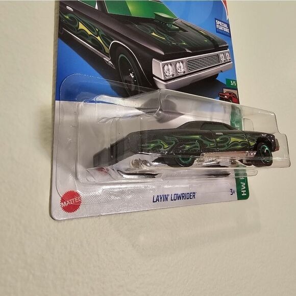 Hot Wheels Car Layin Lowrider Hotwheels Classic Pimp Mobile Special Feature New - Picture 2 of 5